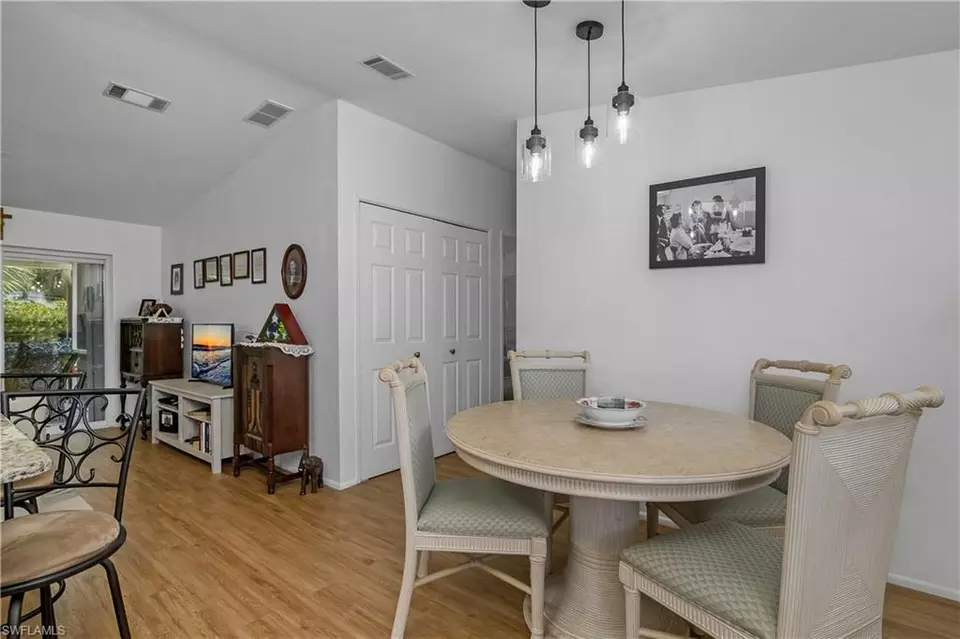 Dining - 26228 Bonita Fairways Cir, Bonita Springs, FL 34135 photo 2 of 3