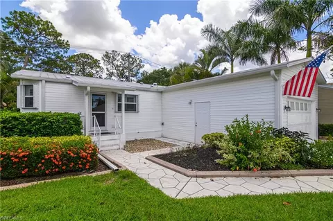 Exterior - 26228 Bonita Fairways Cir, Bonita Springs, FL 34135 photo 1 of 10