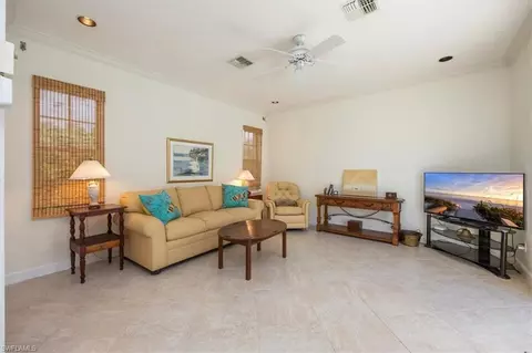 863 Turtle Ct, Naples, FL 34108 photo 17
