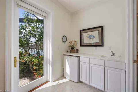 863 Turtle Ct, Naples, FL 34108 photo 19