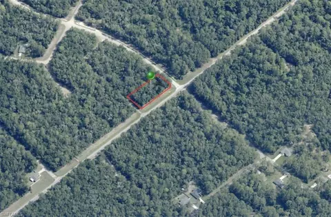 8698 N Alameda Dr, Citrus Springs, FL 34434