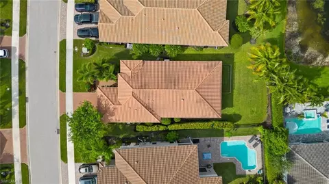 View/Area - 4554 Luminary Ave, Naples, FL 34119 photo 6 of 7