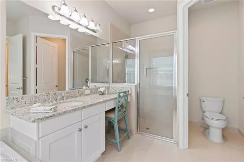 Bath - 4554 Luminary Ave, Naples, FL 34119 photo 2 of 3