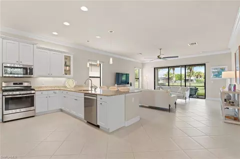 Kitchen - 4554 Luminary Ave, Naples, FL 34119 photo 3 of 5