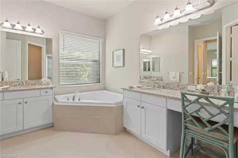 Bath - 4554 Luminary Ave, Naples, FL 34119 photo 1 of 3