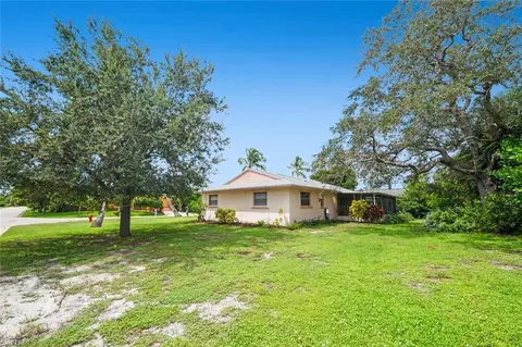 1381 Woodridge Ave, Naples, FL 34103 photo 27