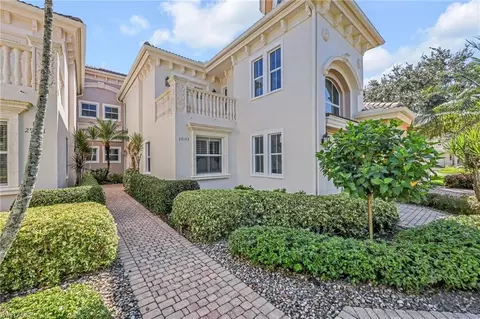 545 Avellino Isles Cir #102, Naples, FL 34119