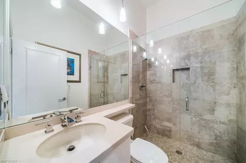 Bath - 367 5th Ave N, Naples, FL 34102 photo 5 of 6