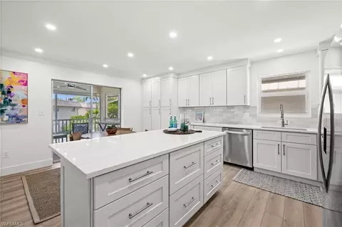 1549 Sandpiper St #76, Naples, FL 34102