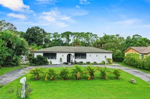 4302 Parrot Ave, Naples, FL 34104