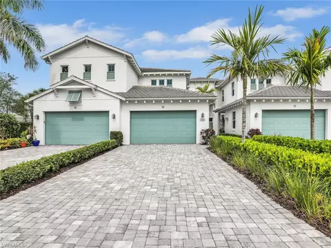 8860 Saint Lucia Dr #201, Naples, FL 34114