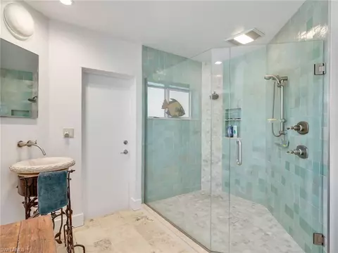 Bath - 405 Grenada Ave, Naples, FL 34113 photo 2 of 3