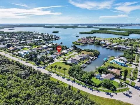 View/Area - 405 Grenada Ave, Naples, FL 34113 photo 4 of 12