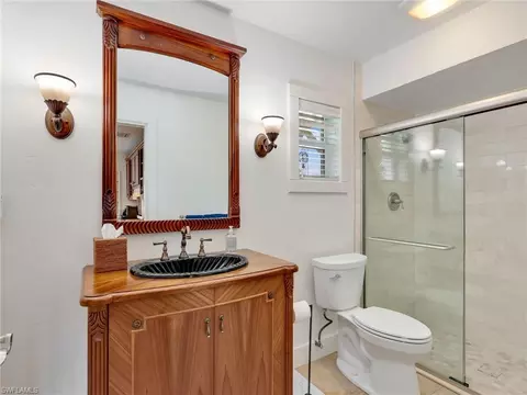 Bath - 405 Grenada Ave, Naples, FL 34113 photo 3 of 3
