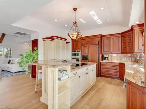 Kitchen - 405 Grenada Ave, Naples, FL 34113 photo 3 of 3
