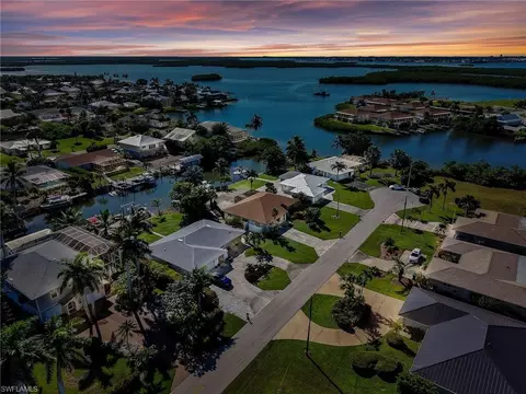 View/Area - 405 Grenada Ave, Naples, FL 34113 photo 1 of 12