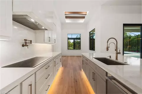 Kitchen - 162 Jung Blvd E, Naples, FL 34120 photo 2 of 6