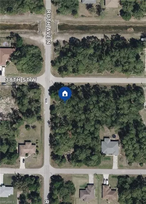 3219 38th St W, Lehigh Acres, FL 33971