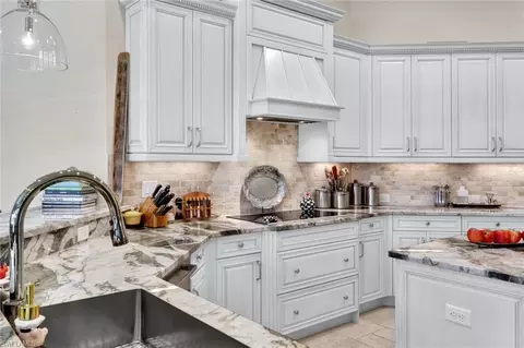 12194 Wicklow Ln, Naples, FL 34120 photo 13