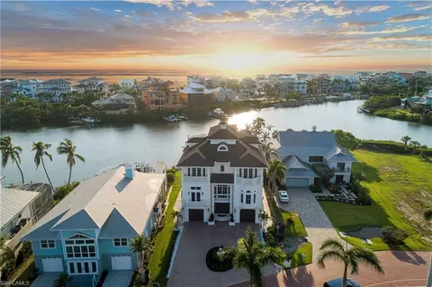 217 Bayfront Dr, Bonita Springs, FL 34134