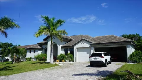 2123 SW 43rd Ln, Cape Coral, FL 33914