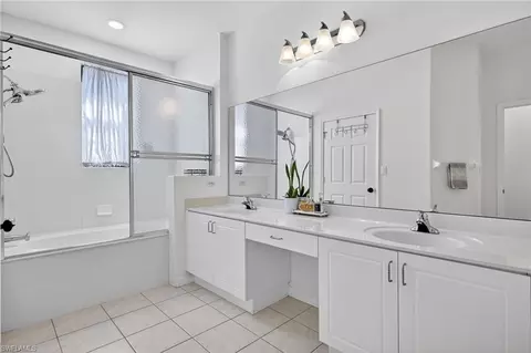 Bath - 14653 Sutherland Ave, Naples, FL 34119 photo 3 of 4