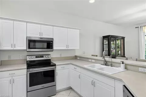 Kitchen - 14653 Sutherland Ave, Naples, FL 34119 photo 3 of 3