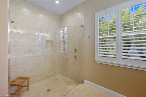 Bath - 3199 Cotuit Ln, Naples, FL 34114 photo 2 of 4