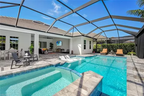 Exterior - 3199 Cotuit Ln, Naples, FL 34114 photo 5 of 8