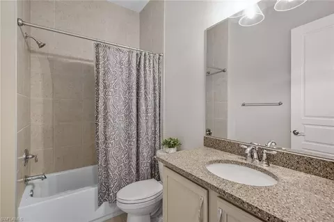 Bath - 3199 Cotuit Ln, Naples, FL 34114 photo 4 of 4