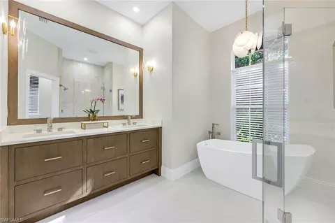 237 Charleston Ct, Naples, FL 34110 photo 16