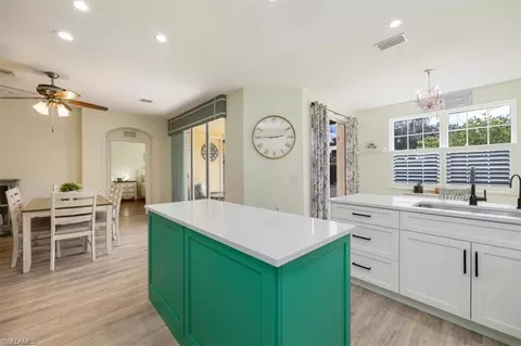 8315 Big Acorn Cir #902, Naples, FL 34119