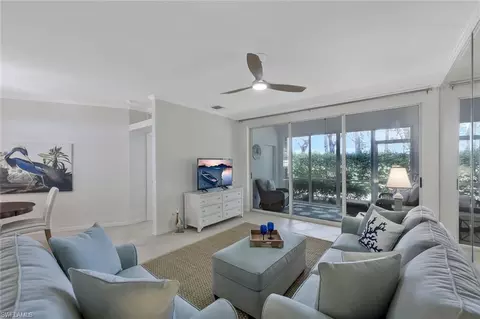 8380 Excalibur Cir #H3, Naples, FL 34108