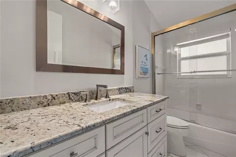 Bath - 812 Arrowhead Ln, Naples, FL 34108 photo 3 of 3