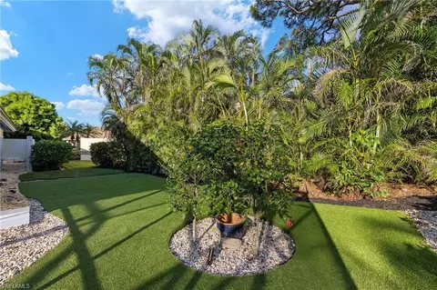 Exterior - 812 Arrowhead Ln, Naples, FL 34108 photo 7 of 9