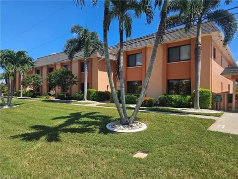 3703 SE 10th Ave #7, Cape Coral, FL 33904
