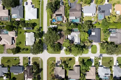 View/Area - 205 Madison Dr, Naples, FL 34110 photo 3 of 5