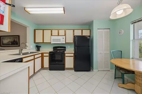 1343 Churchill Cir #H202, Naples, FL 34116