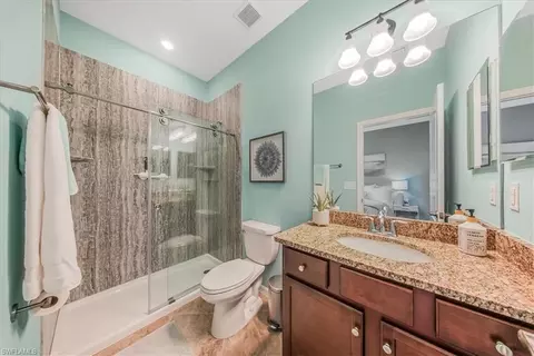 Bath - 19862 Bittersweet Ln, Estero, FL 33928 photo 3 of 4