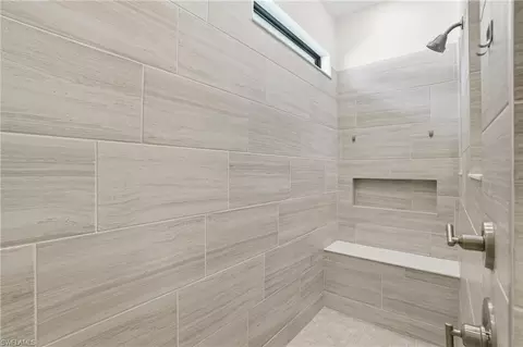 Bath - 1778 Terreno Blvd, Naples, FL 34120 photo 2 of 3