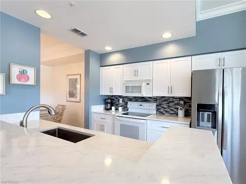 7515 Stoneybrook Dr #846, Naples, FL 34112