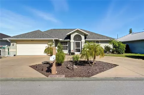 3626 Kent Dr, Naples, FL 34112