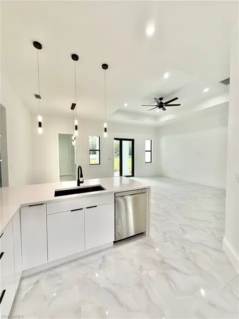 Kitchen - 2135 Della Dr, Naples, FL 34117 photo 1 of 3