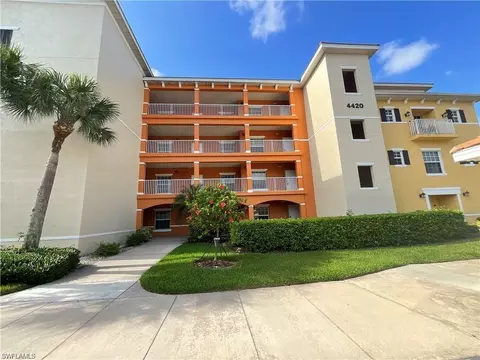 4420 Botanical Place Cir #104, Naples, FL 34112