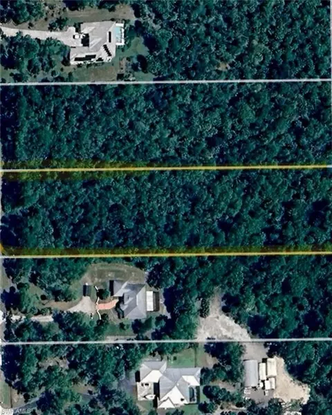 23 Rd St NW, Naples, FL 34120
