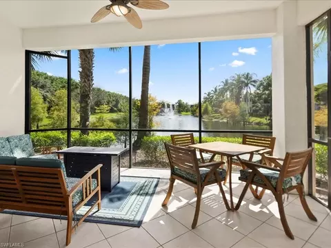 7832 Hawthorne Dr #1902, Naples, FL 34113