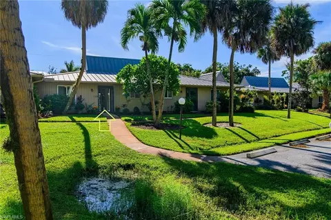 900 Henderson Creek Dr #C115, Naples, FL 34114