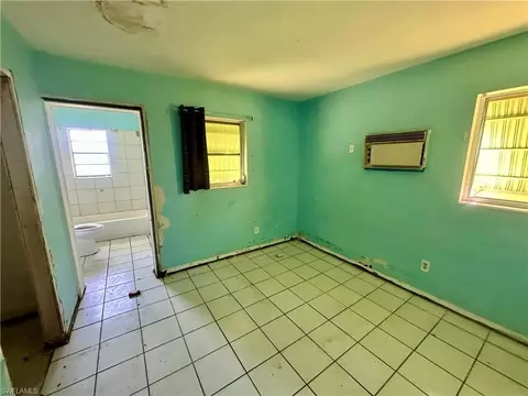 Bedroom - 1280 5th Ave N, Naples, FL 34102 photo 3 of 7