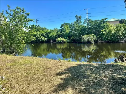View/Area - 1280 5th Ave N, Naples, FL 34102 photo 6 of 6