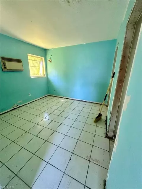 Bedroom - 1280 5th Ave N, Naples, FL 34102 photo 5 of 7